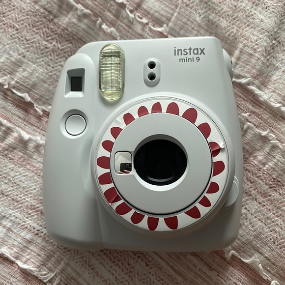 Instax mini 9 polaroid camera